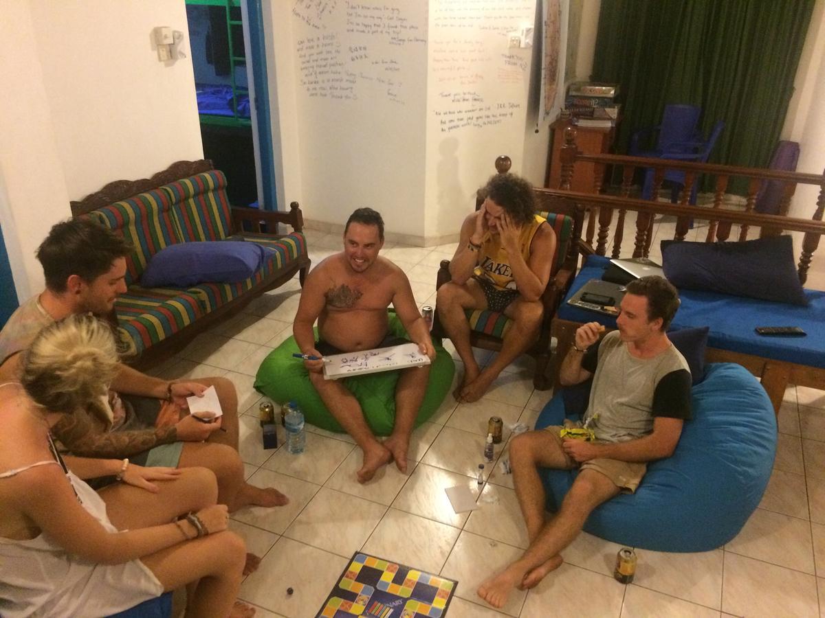 Explore Hostels Negombo Kochchikade Dış mekan fotoğraf