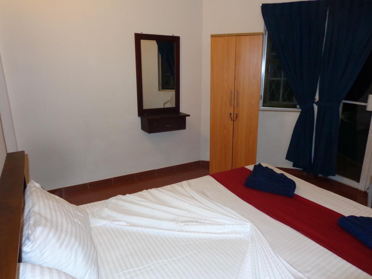 Explore Hostels Negombo Kochchikade Dış mekan fotoğraf