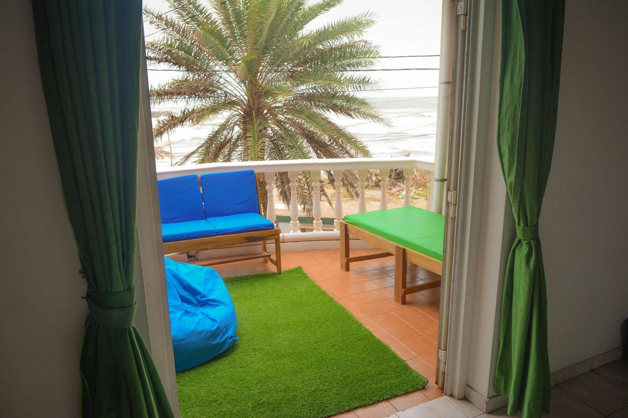 Explore Hostels Negombo Kochchikade Dış mekan fotoğraf