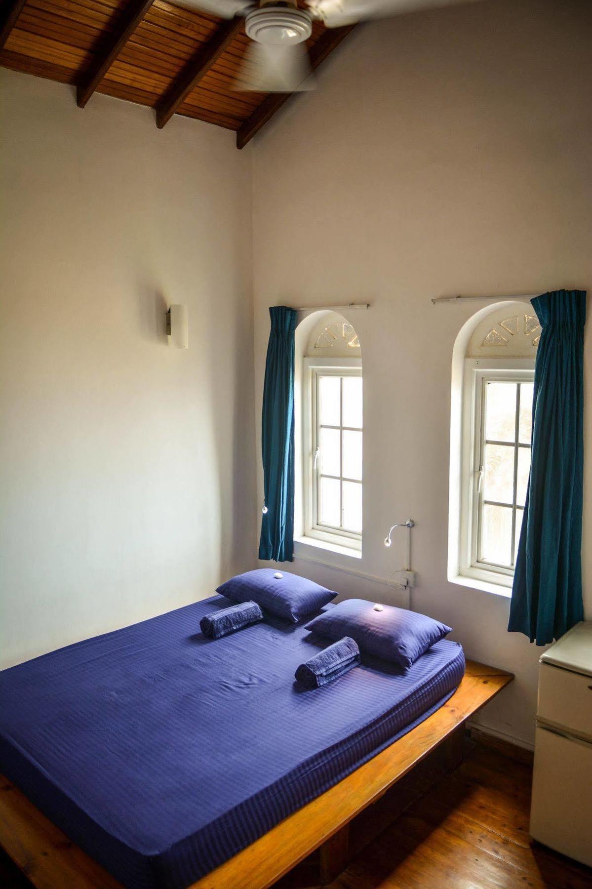 Explore Hostels Negombo Kochchikade Dış mekan fotoğraf